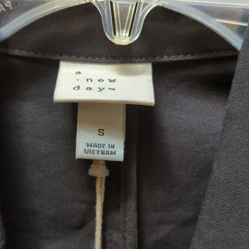 NWT Women's Relaxed Fit Essential Blazer - A New Day™ Black Size Small - Picture 4 of 7